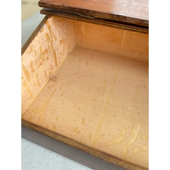 Vintage Wooden Hinged Lidded Box with Victorian Women Dancing Decoupage - Picture 7 of 12